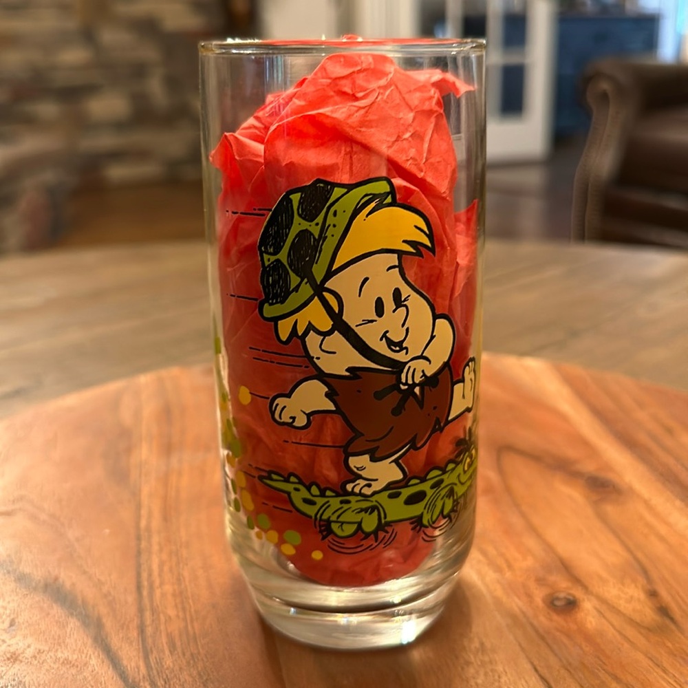 VINTAGE 1986 THE FLINTSTONE KIDS HANNA BARBERA. PIZZA HUT COLLECTION GLASS.